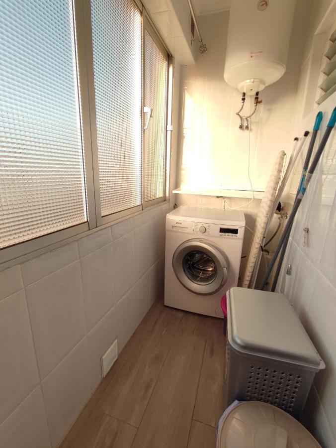 Precioso Apartamento 3 Dormitorios, Aire Acondicionado Menos 10 Min A Pie Feria 헤레스 외부 사진