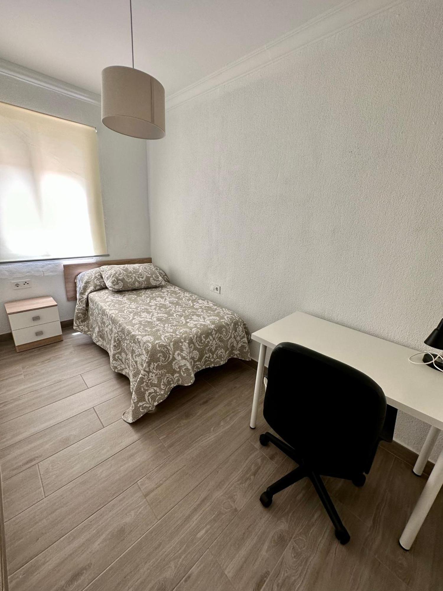 Precioso Apartamento 3 Dormitorios, Aire Acondicionado Menos 10 Min A Pie Feria 헤레스 외부 사진